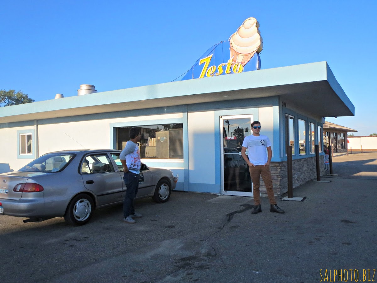 Zesto Drive Inn